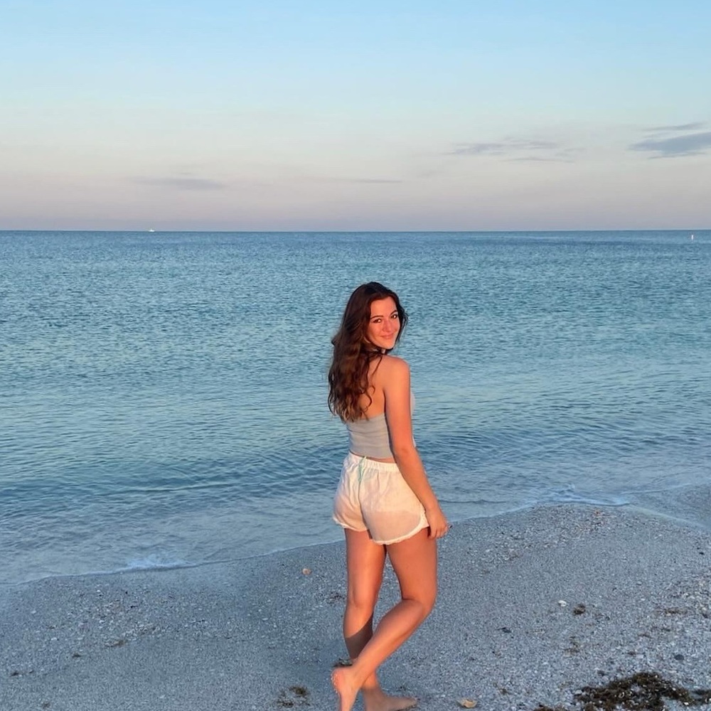 Meet your Posher, Lia